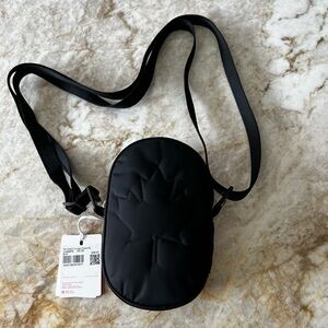 NWT Lululemon Team Canada 22 Future Legacy Crossbody Bag in Black